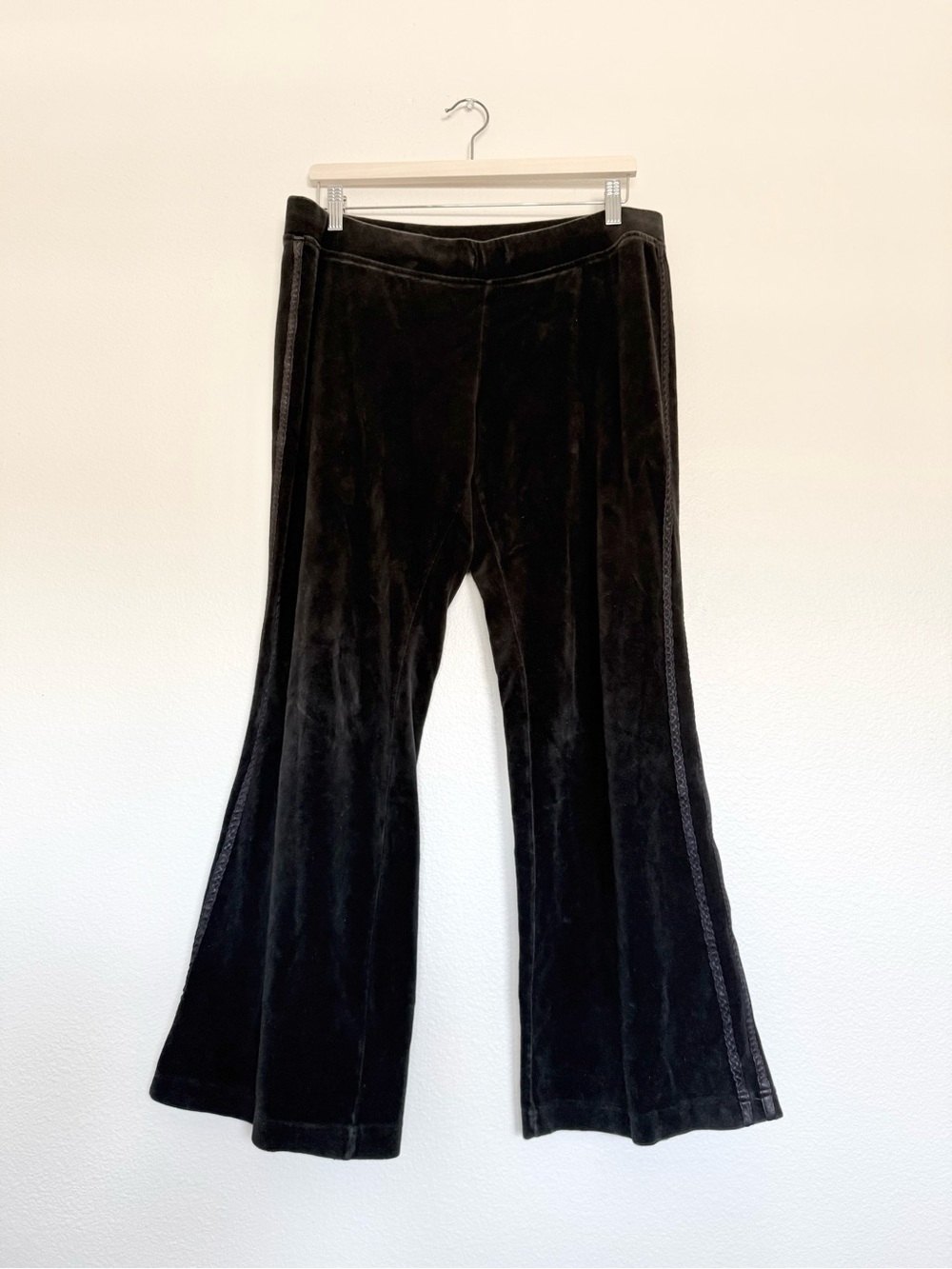 Express Velour Flared Sweatpants Black Size Large